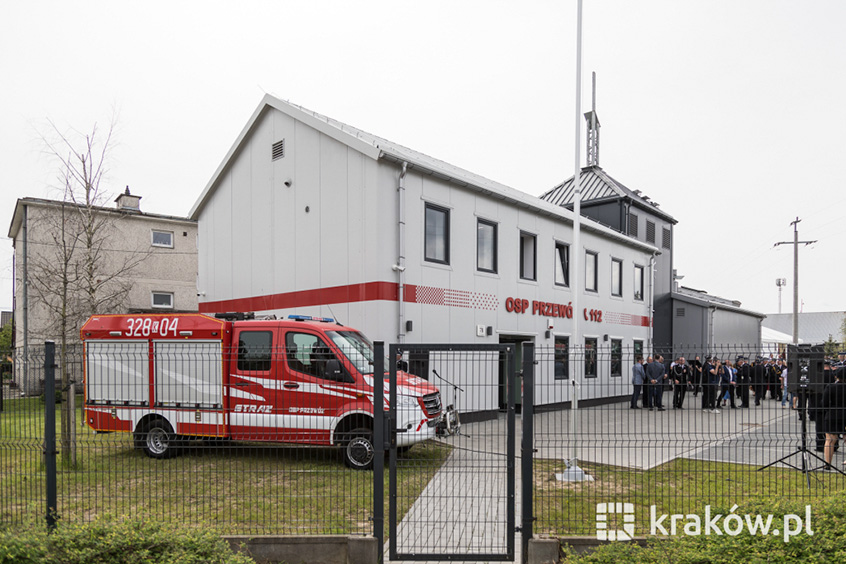 Nowa remiza i nowy samochód na 60 lat OSP Przewóz!